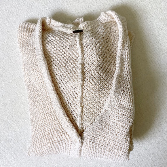 Free People Sharkbite Hem Cardigan Woman XS Ivory Cream Color Pockets Snap Front - Picture 13 of 13